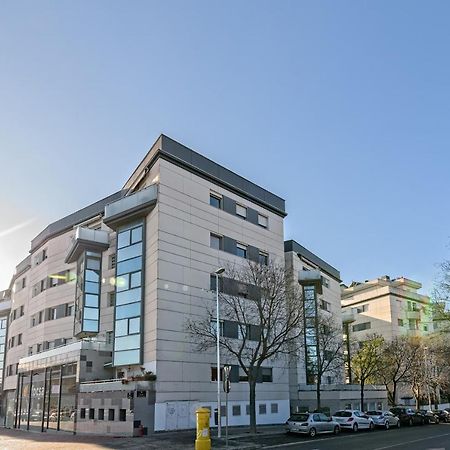 Calido Apartamento Con Piscina En Barcelona Ripollet Zewnętrze zdjęcie