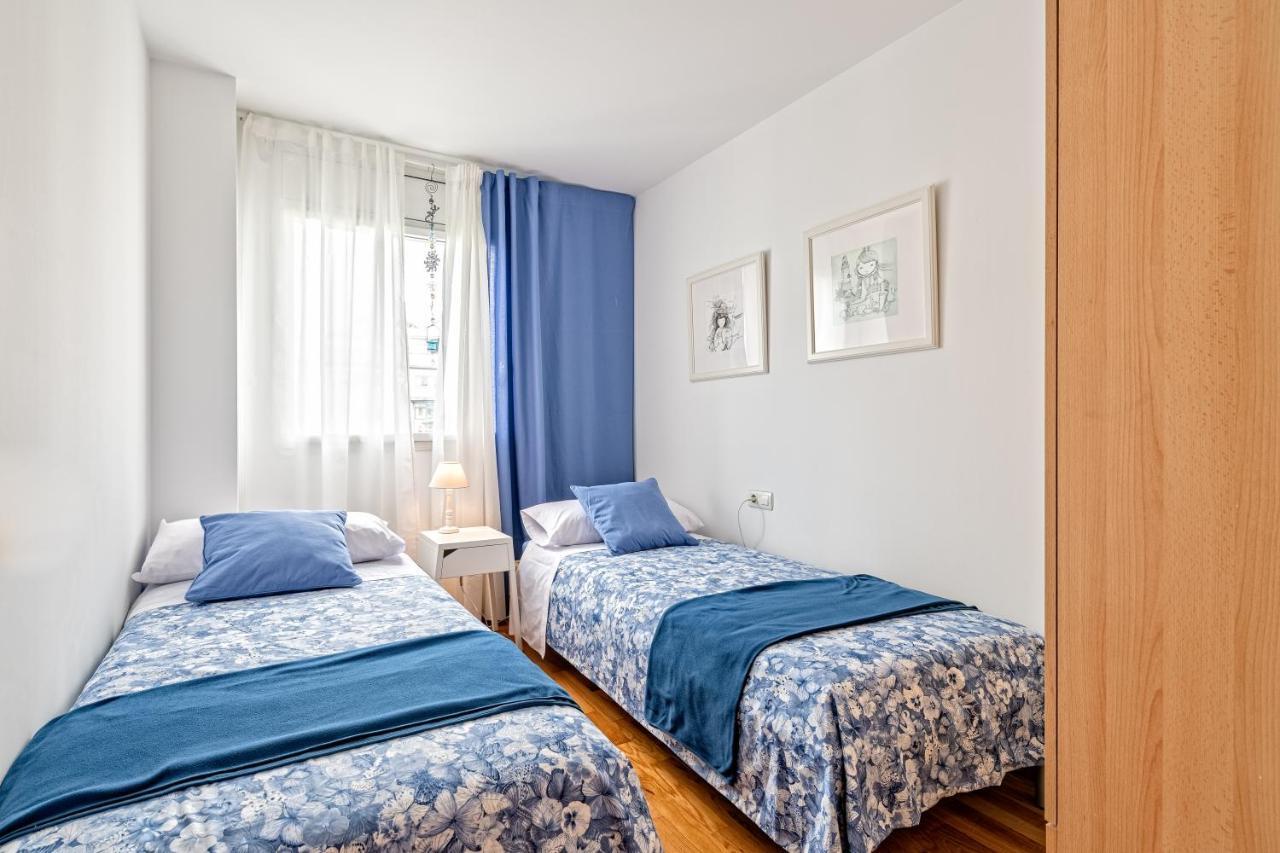 Calido Apartamento Con Piscina En Barcelona Ripollet Zewnętrze zdjęcie