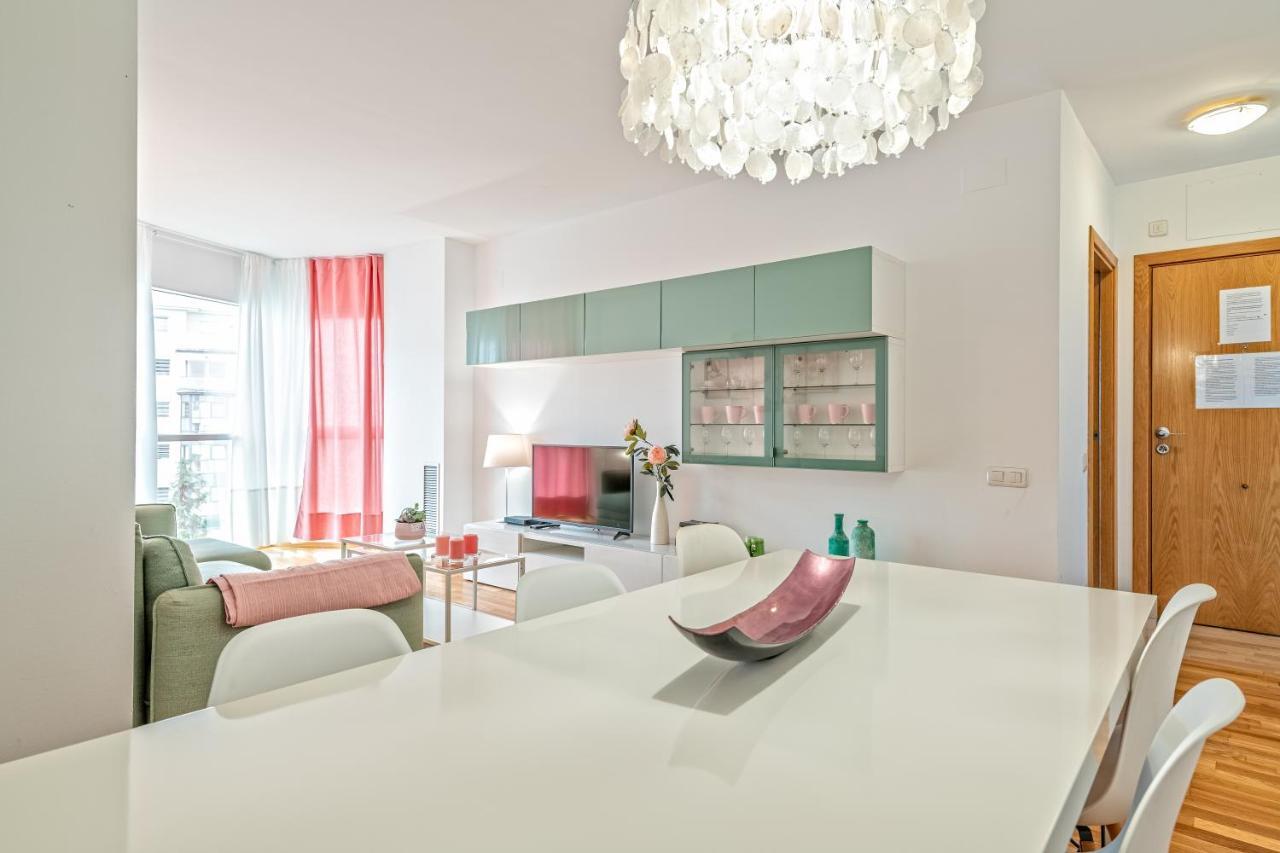 Calido Apartamento Con Piscina En Barcelona Ripollet Zewnętrze zdjęcie